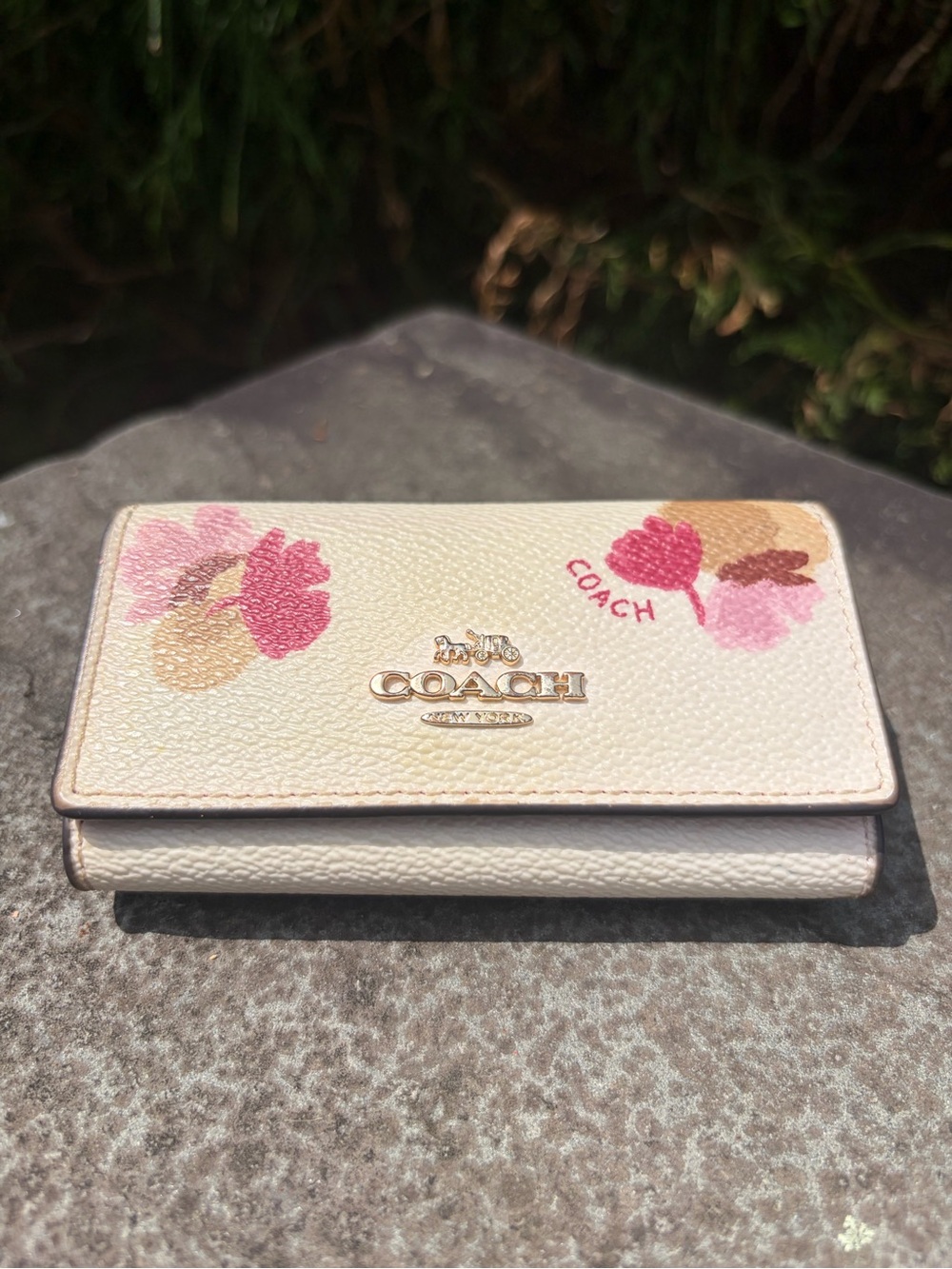 COACH Floral Pink 6 Ring Key Case Ivory Pink